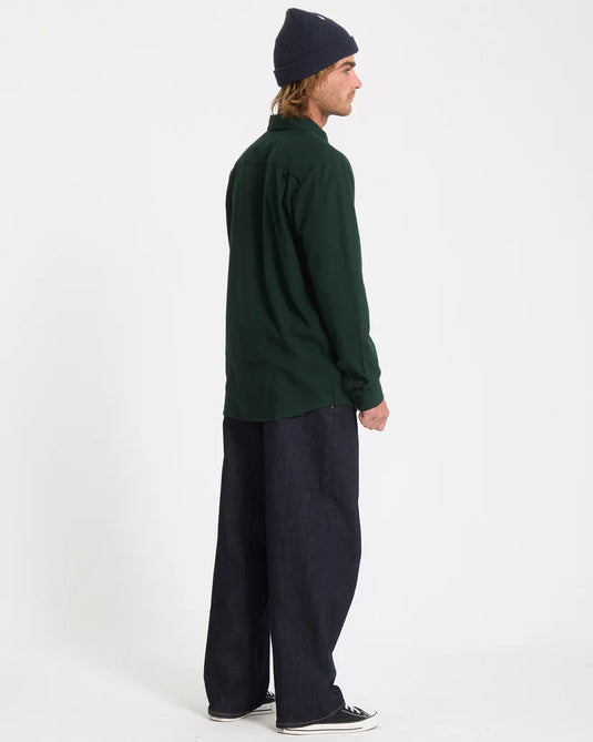 Volcom Men's Caden Solid Shirt Scarab A0532508-SCB