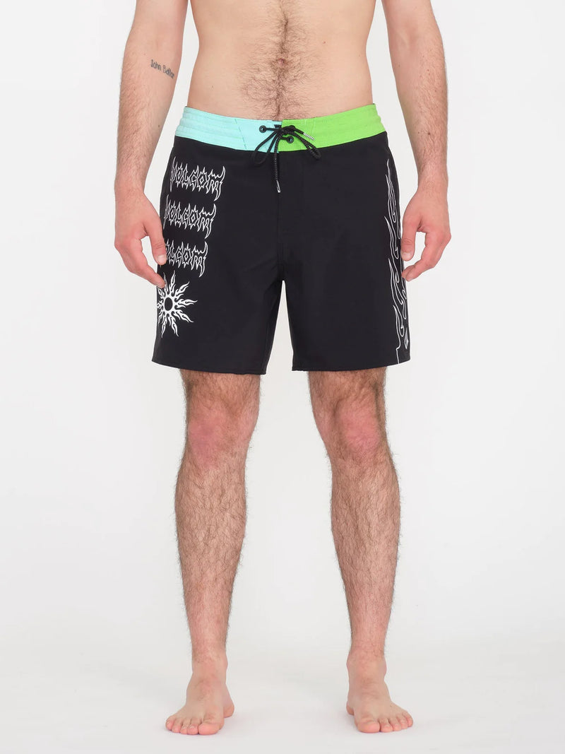 Load image into Gallery viewer, Volcom About Time Liberators 17&quot; Boardshorts Black A0812403_BLK
