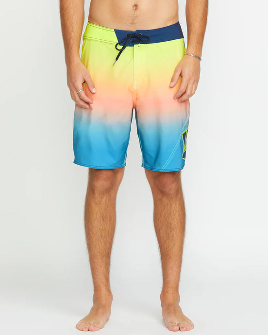 Volcom Men's Vee Bee Mod 20