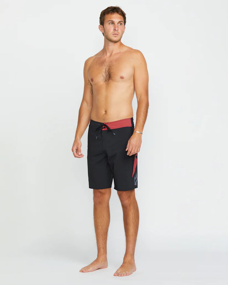Load image into Gallery viewer, Volcom Men&#39;s J Robinson Mod 20&quot; Boardshorts Black A0812513_BLK
