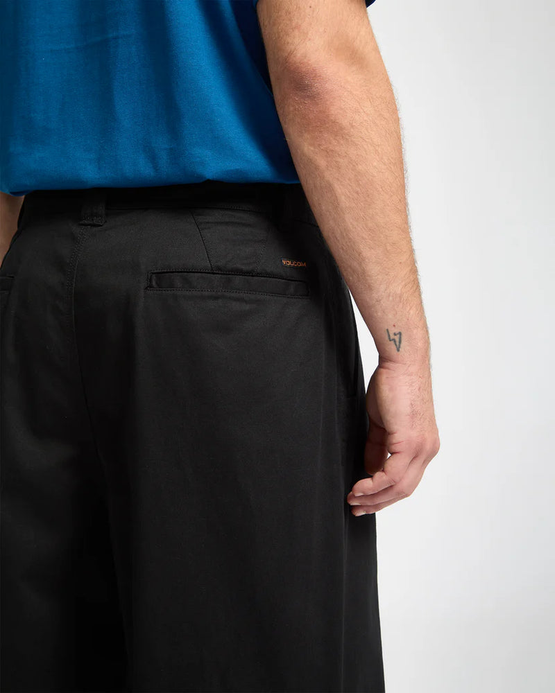 Load image into Gallery viewer, Volcom Men&#39;s Baggos Pleat Pants Black A1132503-BLK
