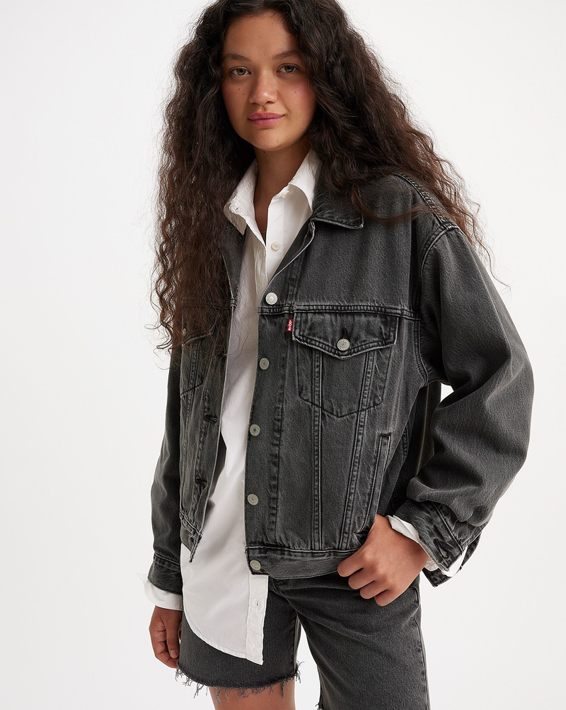Load image into Gallery viewer, Levi&#39;s Womens  90&#39;s Trucker Jacket Be Kind Black A17430000
