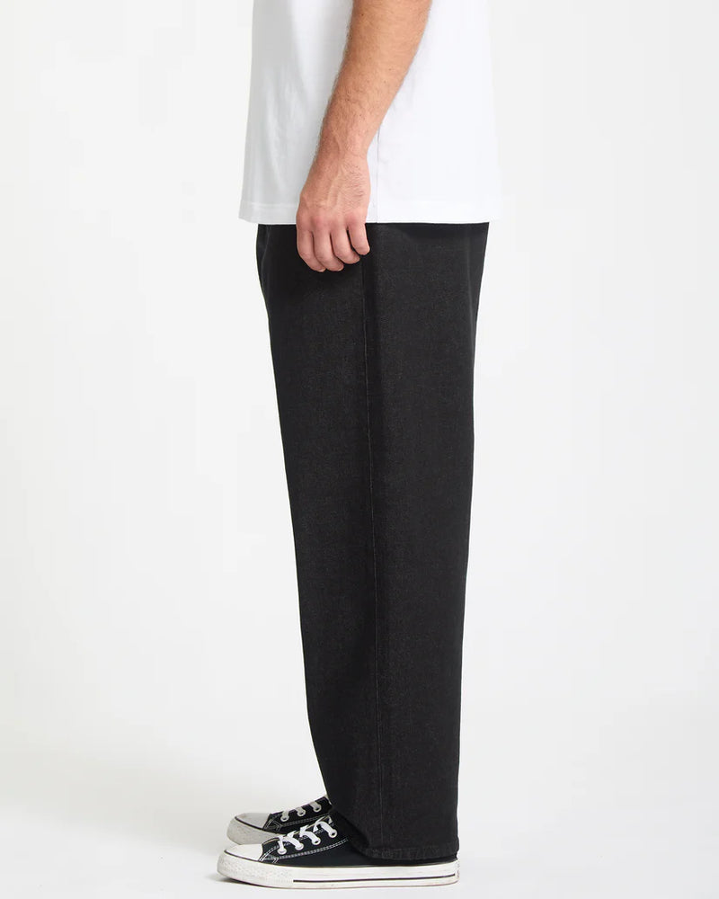 Load image into Gallery viewer, Volcom Men&#39;s Freazy Loose Elasticated Waist Jeans Black Wash A1912450_BLW
