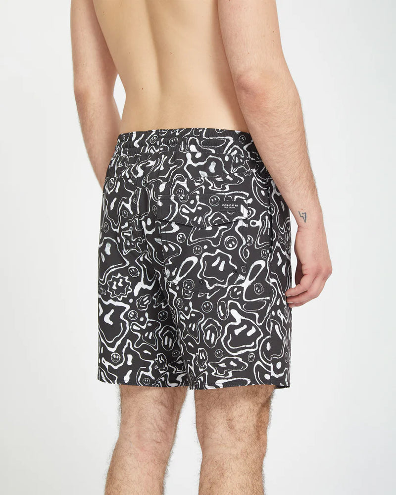 Load image into Gallery viewer, Volcom Men&#39;s Filip Rygalski Smil Trunk 17&quot; Boardshorts Black A2512502_BLK
