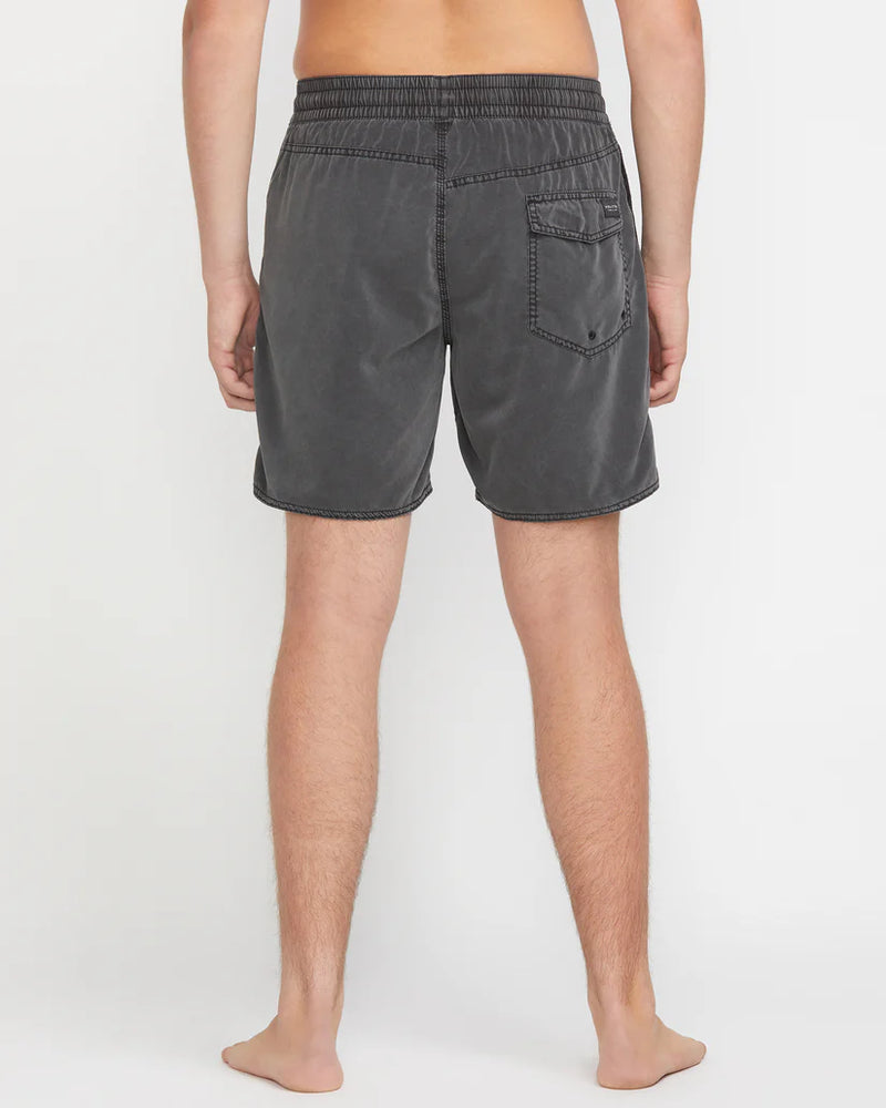 Load image into Gallery viewer, Volcom Men&#39;s Center Trunk 17&quot; Boardshorts Black A2532404_BLK
