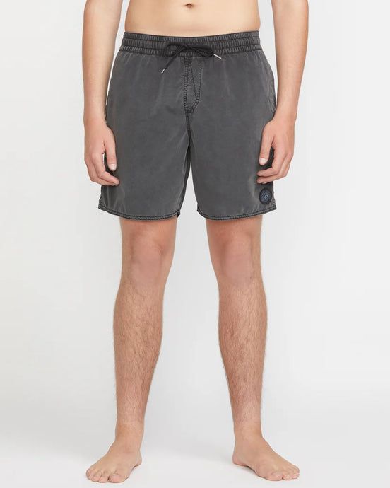 Volcom Men's Center Trunk 17