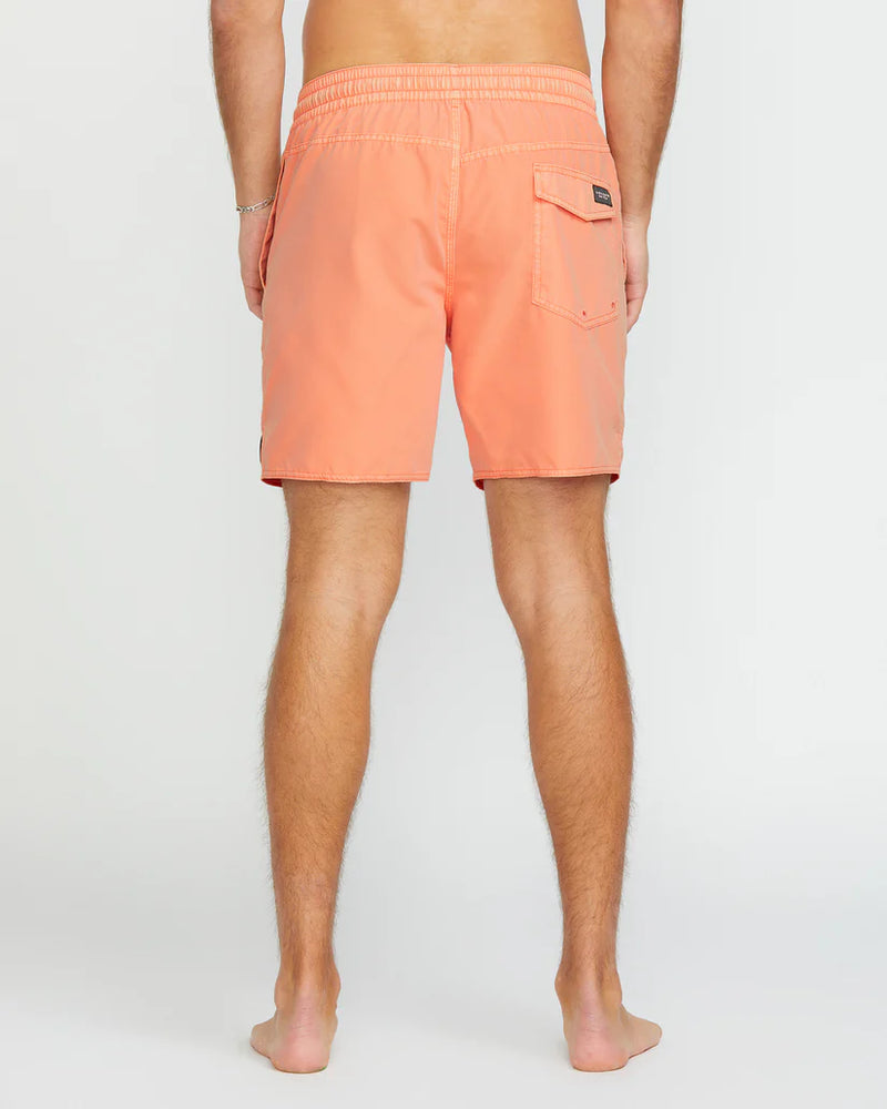 Load image into Gallery viewer, Volcom Men&#39;s Center Trunk 17&quot; Boardshorts Pale Peach A2532404_PCH
