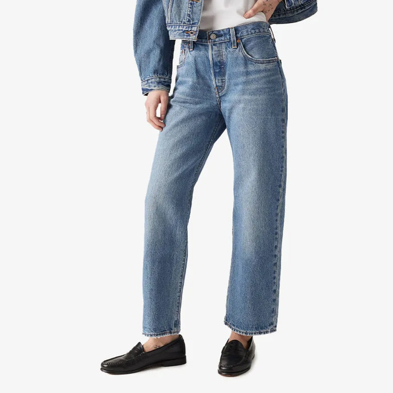 Load image into Gallery viewer, Levi's Women's 501® 90s Ankle Pants Med Indigo A91500002
