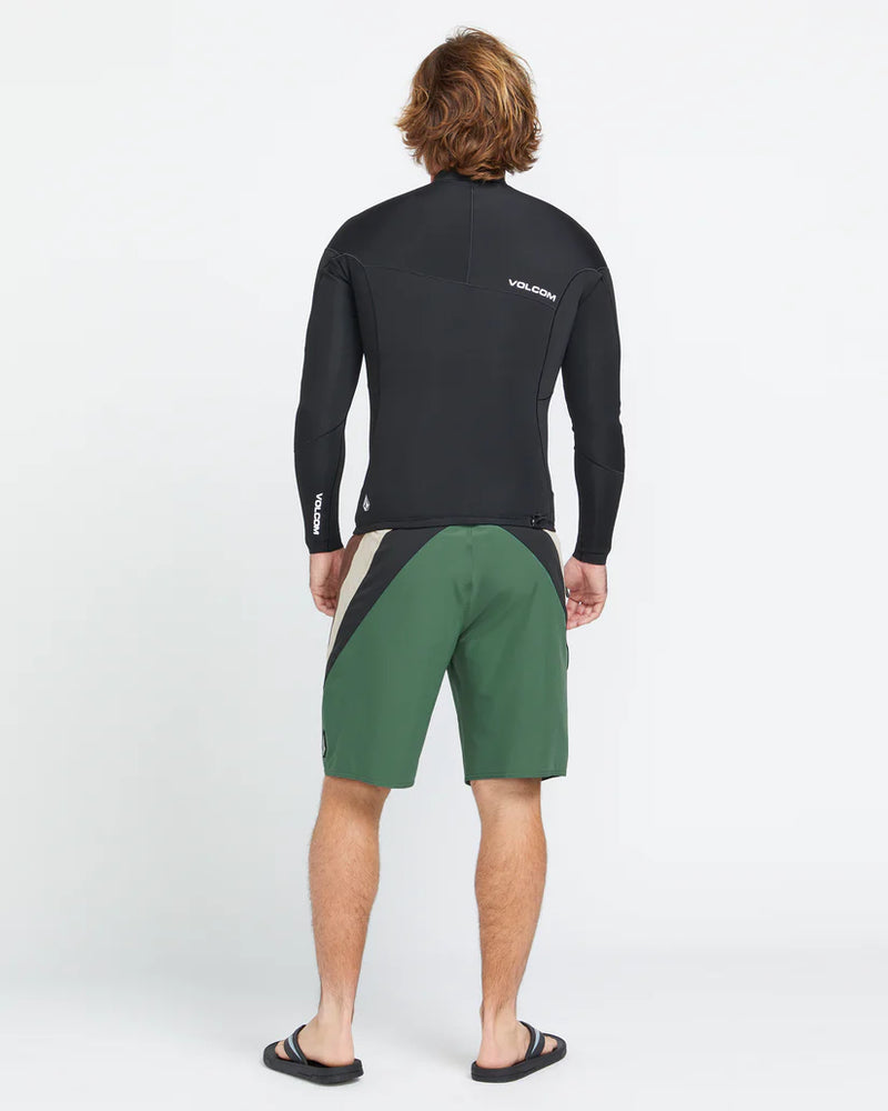Load image into Gallery viewer, Volcom Men&#39; 1.5MM Pull Over Neoprene Jacket Black A9612400_BLK
