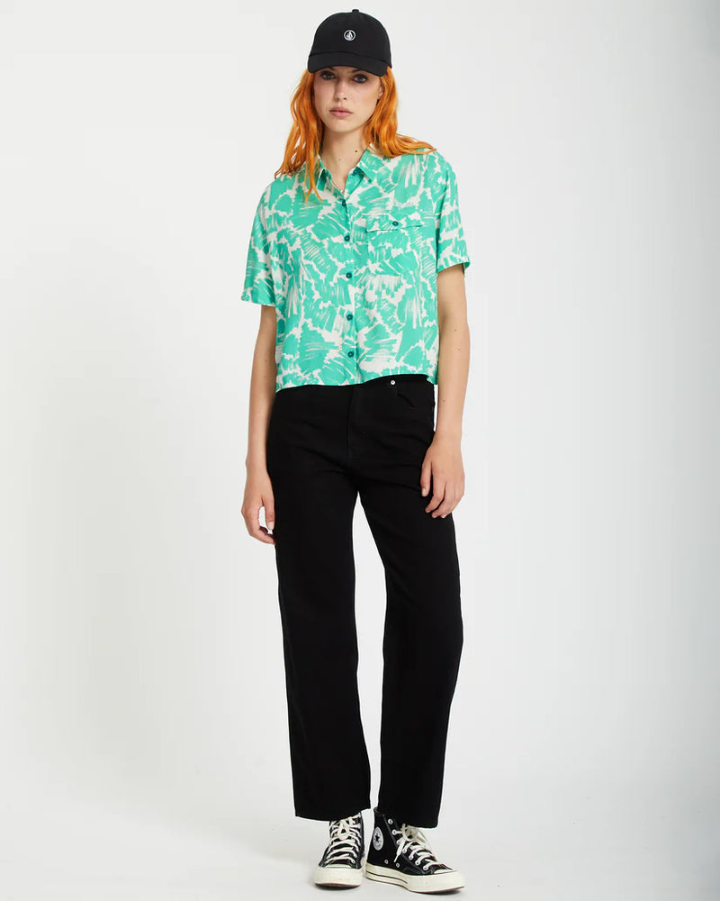 Load image into Gallery viewer, Volcom Women&#39;s Alix 2 Short Sleeve Shirt Jade B0412505_JDE
