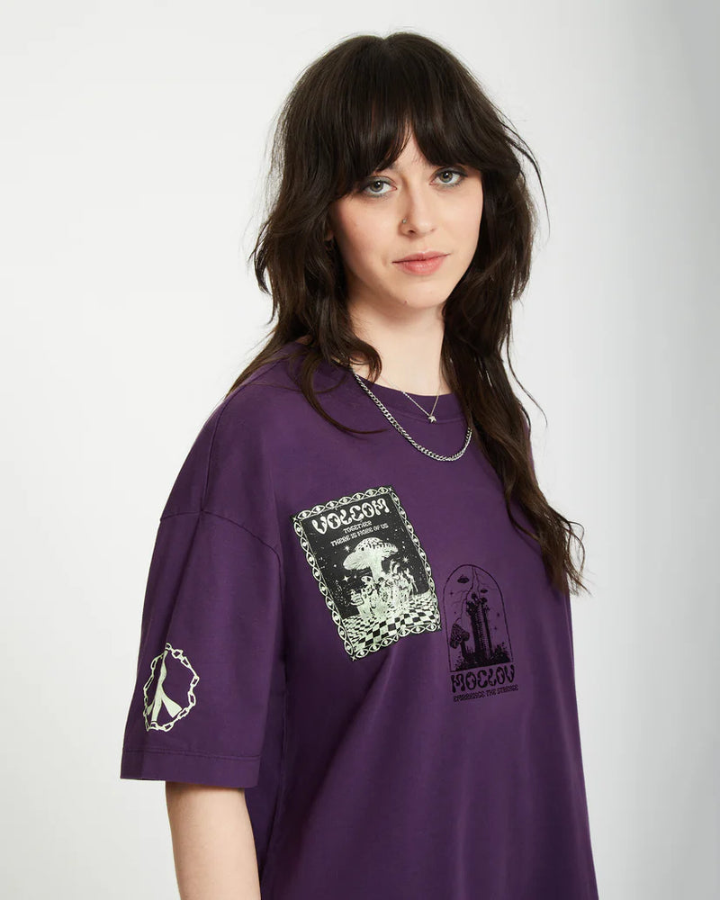 Load image into Gallery viewer, Volcom Women&#39;s Filip Rygalski Tee Dress Grape Royale B1312516_GPR
