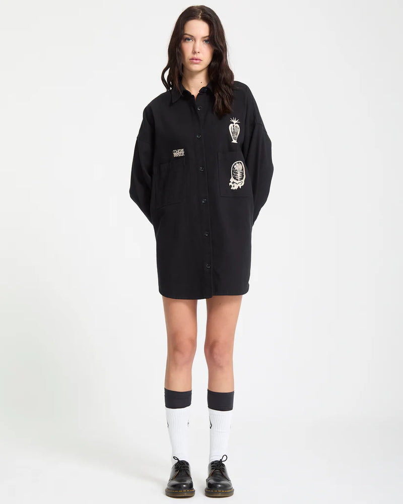 Load image into Gallery viewer, Volcom Women&#39;s Vaderetro Dress Black B1332511-BLK
