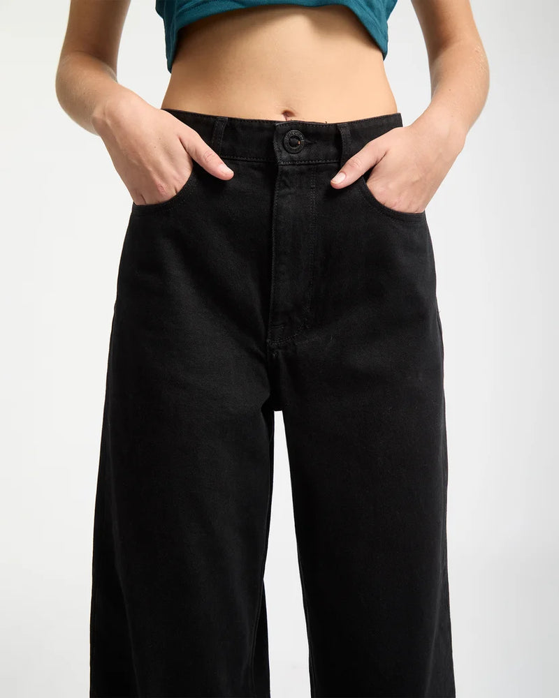 Load image into Gallery viewer, Volcom Women's Weellow II Jeans Black B1912610-BLK

