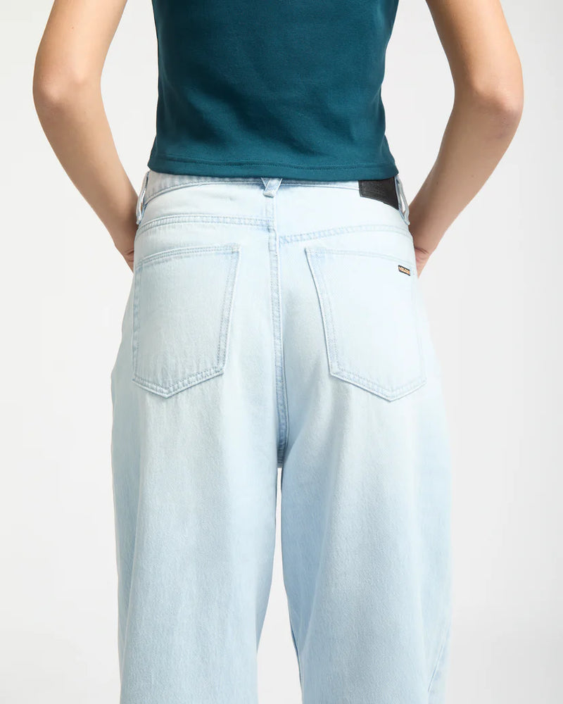 Load image into Gallery viewer, Volcom Women&#39;s Weellow II Denim Pants Bleached Aqua B1932505-BLA
