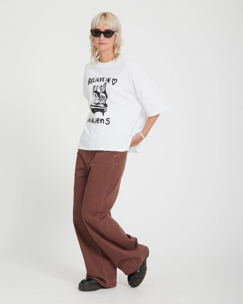 Load image into Gallery viewer, Volcom Women's Ozzy III T-Shirt White B3532611-WHT
