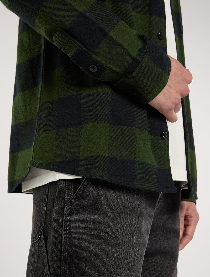Load image into Gallery viewer, Dickies Men&#39;s Sacramento Shirt Pine DK0A4XDZPIN
