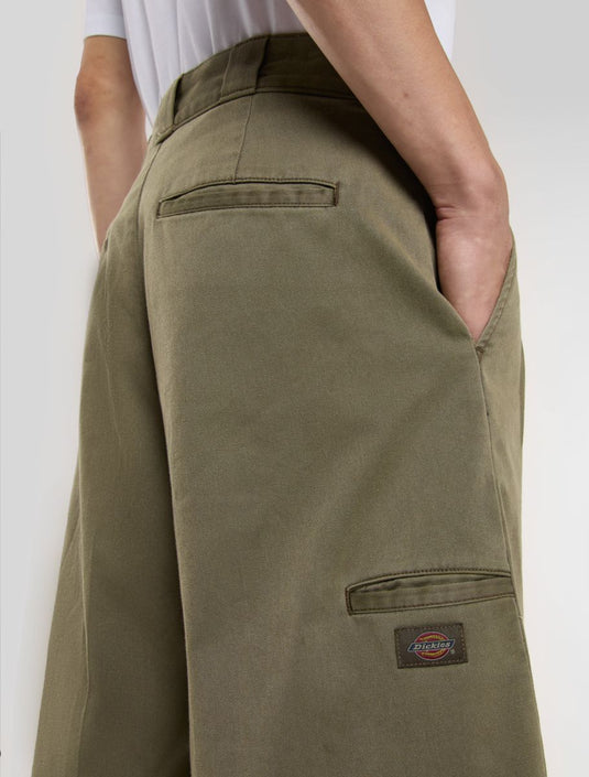 Dickies Men's Unionville 13 Inch Work Shorts Military Green DK0A4Z83MGR