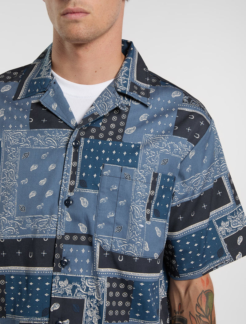 Load image into Gallery viewer, Dickies Men's Glandorf Short Sleeve Shirt Dynamic Blue DK0A889T0DN
