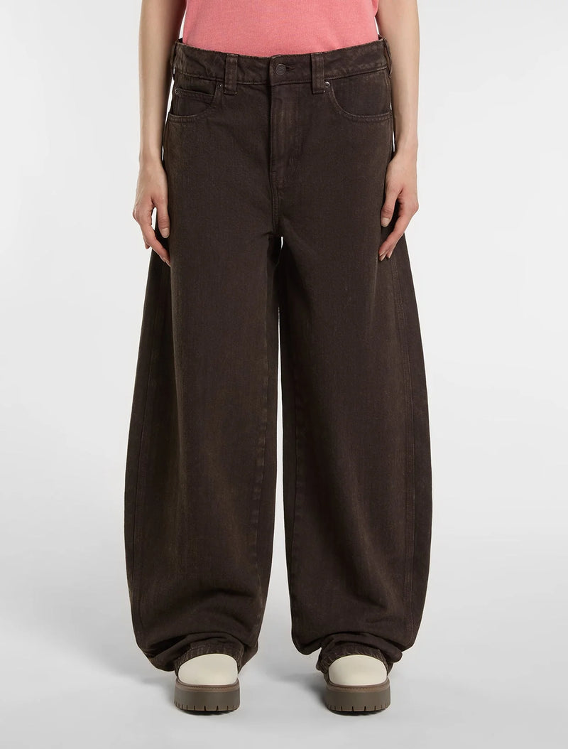 Load image into Gallery viewer, Dickies Women's Maricopa Low Waist Barrel Jeans Dark Brown DK0A8C2IDBX1
