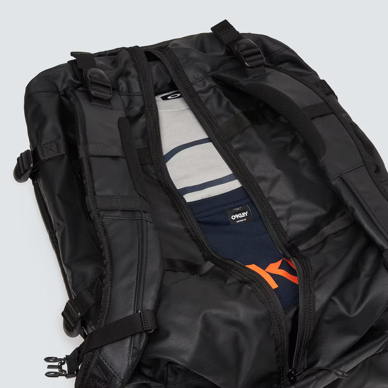 Load image into Gallery viewer, Oakley Men&#39;s Road Trip Rc Duffle Bag 50L Blackout FOS901037-02E

