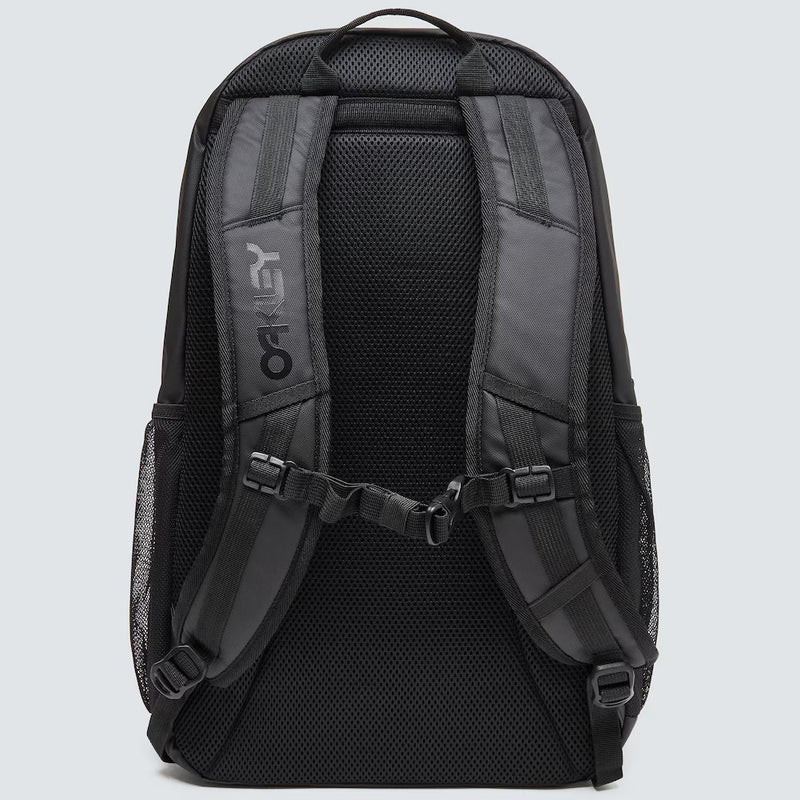 Load image into Gallery viewer, Oakley Men&#39;s The Freshman Skate Backpack Blackout FOS901202-02E
