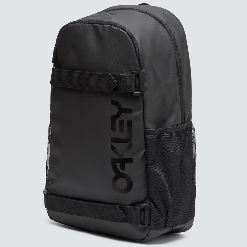 Load image into Gallery viewer, Oakley Men&#39;s The Freshman Skate Backpack Blackout FOS901202-02E

