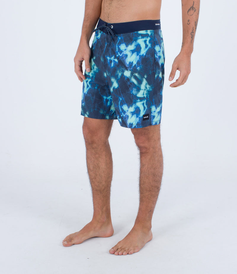 Load image into Gallery viewer, Hurley Phantom Eco Classic Boardshort 18&quot; Obsidian MBS0011560-H451
