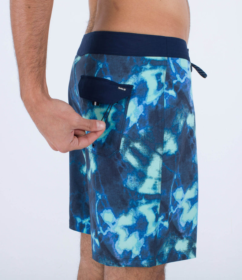Load image into Gallery viewer, Hurley Phantom Eco Classic Boardshort 18&quot; Obsidian MBS0011560-H451
