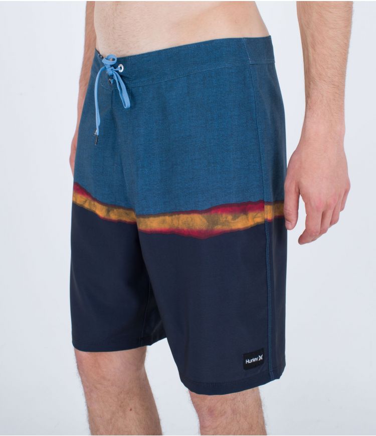 Load image into Gallery viewer, Hurley Men&#39;s Weekender 20&quot; Boardshorts Armored Navy MBS0011900-H411
