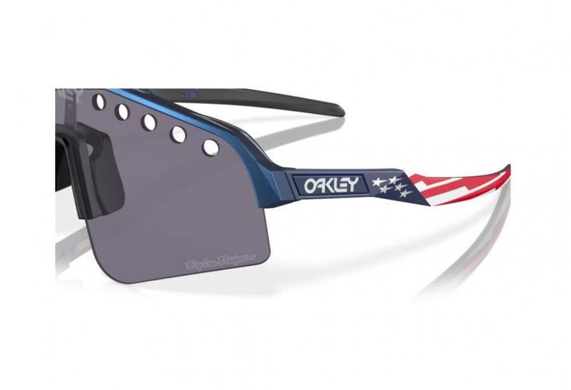 Load image into Gallery viewer, Oakley Unisex Sutro Lite Sweep Sunglasses TLD Blue Colorshift/Prizm Grey OOO9465-3232
