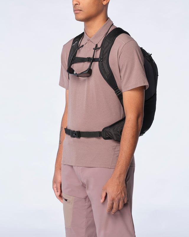 Load image into Gallery viewer, Salomon Unisex Trailblazer 20L Hiking Bag Black/Alloy LC2182600
