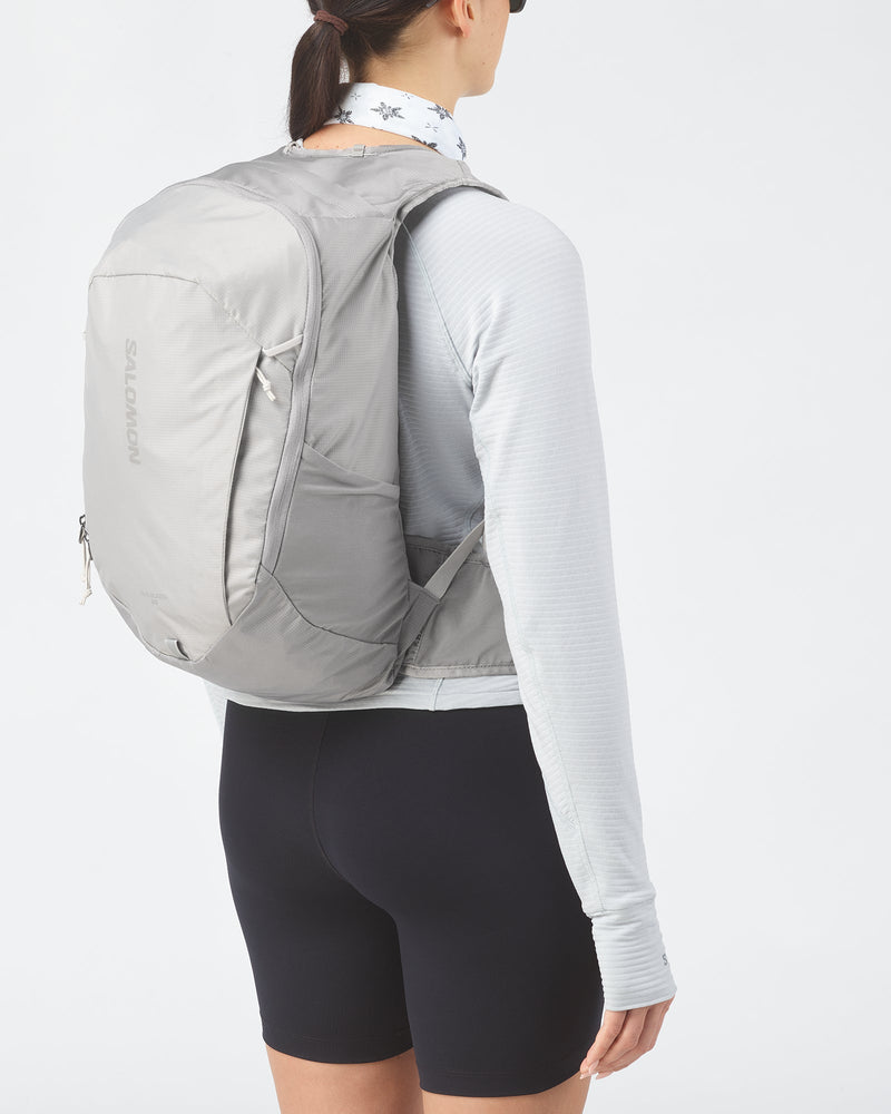 Load image into Gallery viewer, Salomon Unisex Trailblazer 20L Hiking Bag Cloudburst/Paloma/Silver Cloud LC2855700
