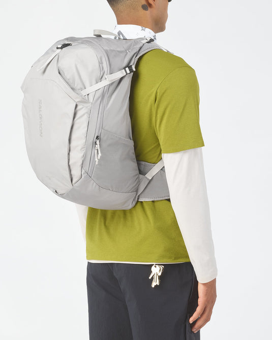 Salomon Unisex Trailblazer 30L Hiking Bag Cloudburst/Paloma/Silver Cloud LC2856100