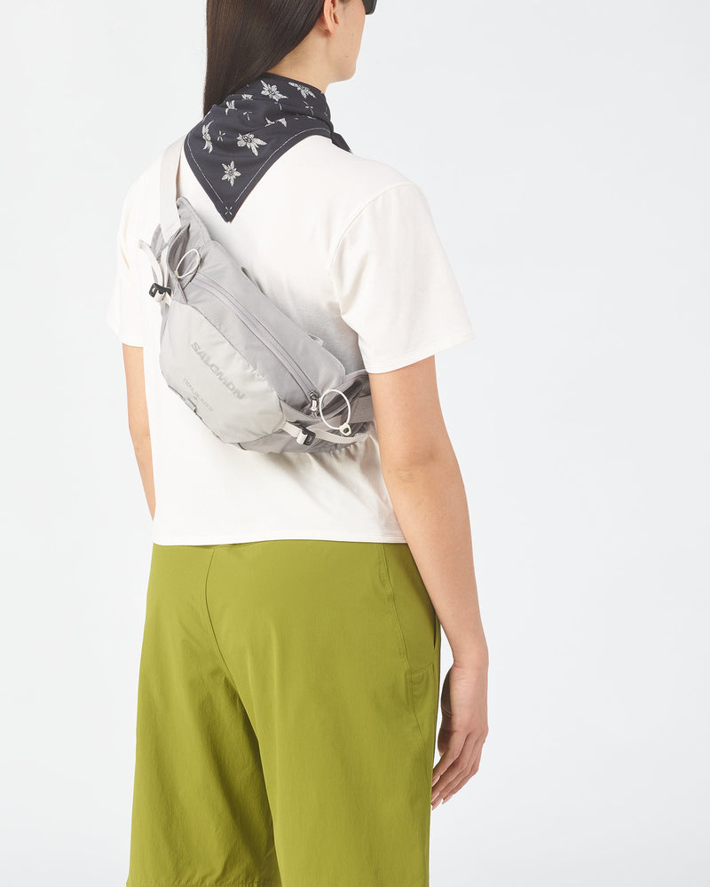 Load image into Gallery viewer, Salomon Unisex Trailblazer Belt 4L Waist Pack Cloudburst/Paloma/Silver Cloud LC2856200
