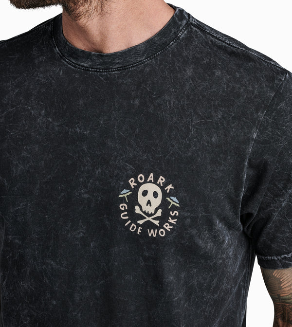 Load image into Gallery viewer, Roark Men&#39;s Guideworks Skull Premium T-Shirt Black RT1239
