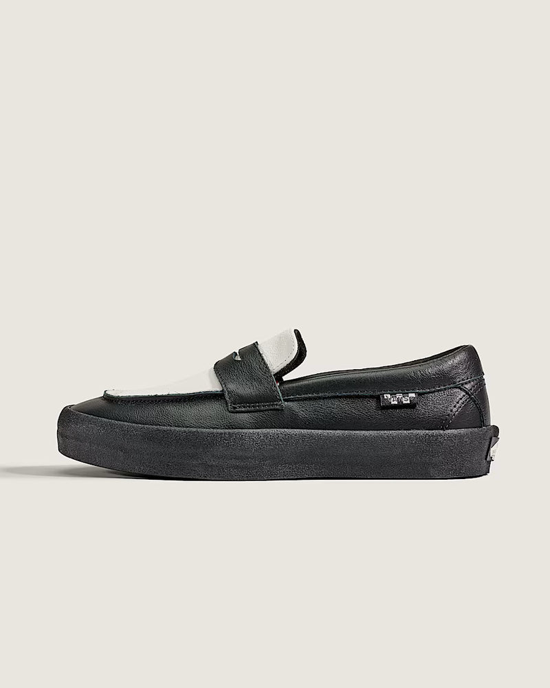 Load image into Gallery viewer, Vans Men&#39;s Skate Loafer Shoes Black/White VN000VA6Y28
