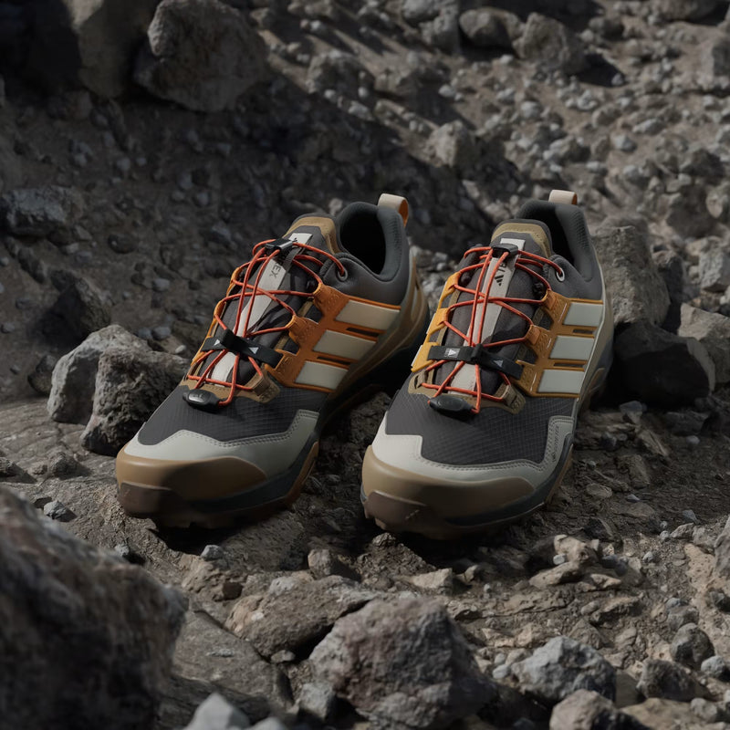 Load image into Gallery viewer, Adidas Terrex Men's Skychaser GORE-TEX Hiking Shoes Carbon/Off White/Pure Tangerine JR3987
