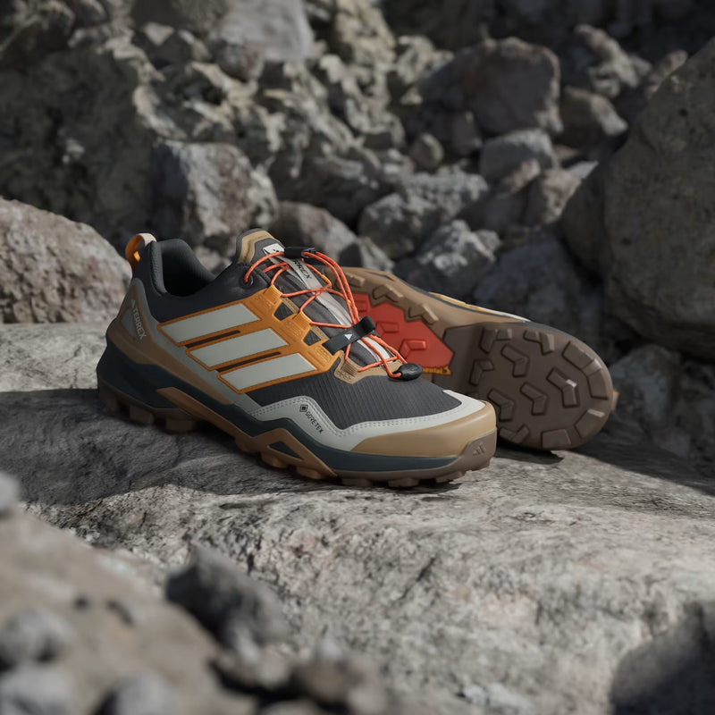 Load image into Gallery viewer, Adidas Terrex Men's Skychaser GORE-TEX Hiking Shoes Carbon/Off White/Pure Tangerine JR3987
