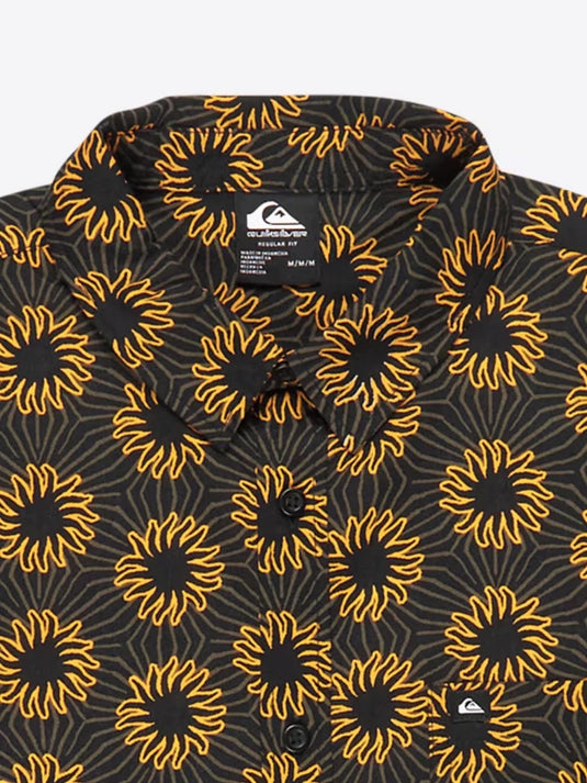 Quiksilver Men's Apero Classic Short Sleeve Shirt Black Ocean Mayhem 32 EQYWT04686-KVJ7