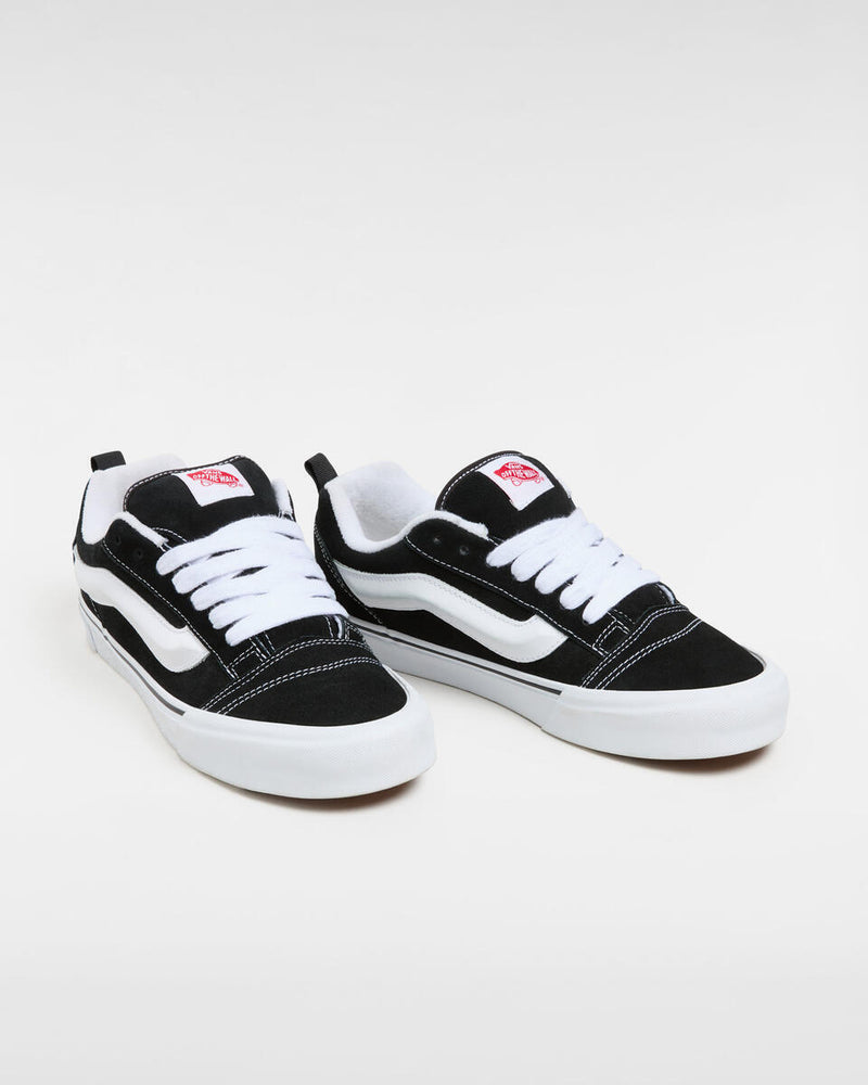 Load image into Gallery viewer, Vans Unisex Knu Skool Shoes Black/True White VN0009QC6BT
