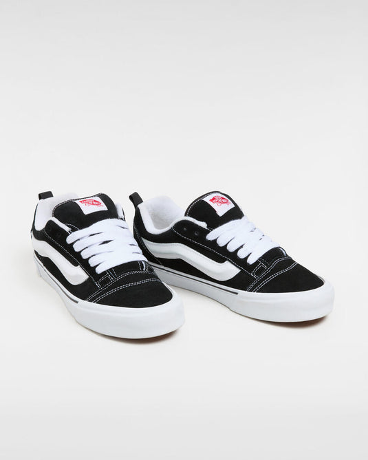 Vans Unisex Knu Skool Shoes Black/True White VN0009QC6BT
