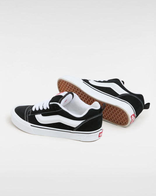 Vans Unisex Knu Skool Shoes Black/True White VN0009QC6BT