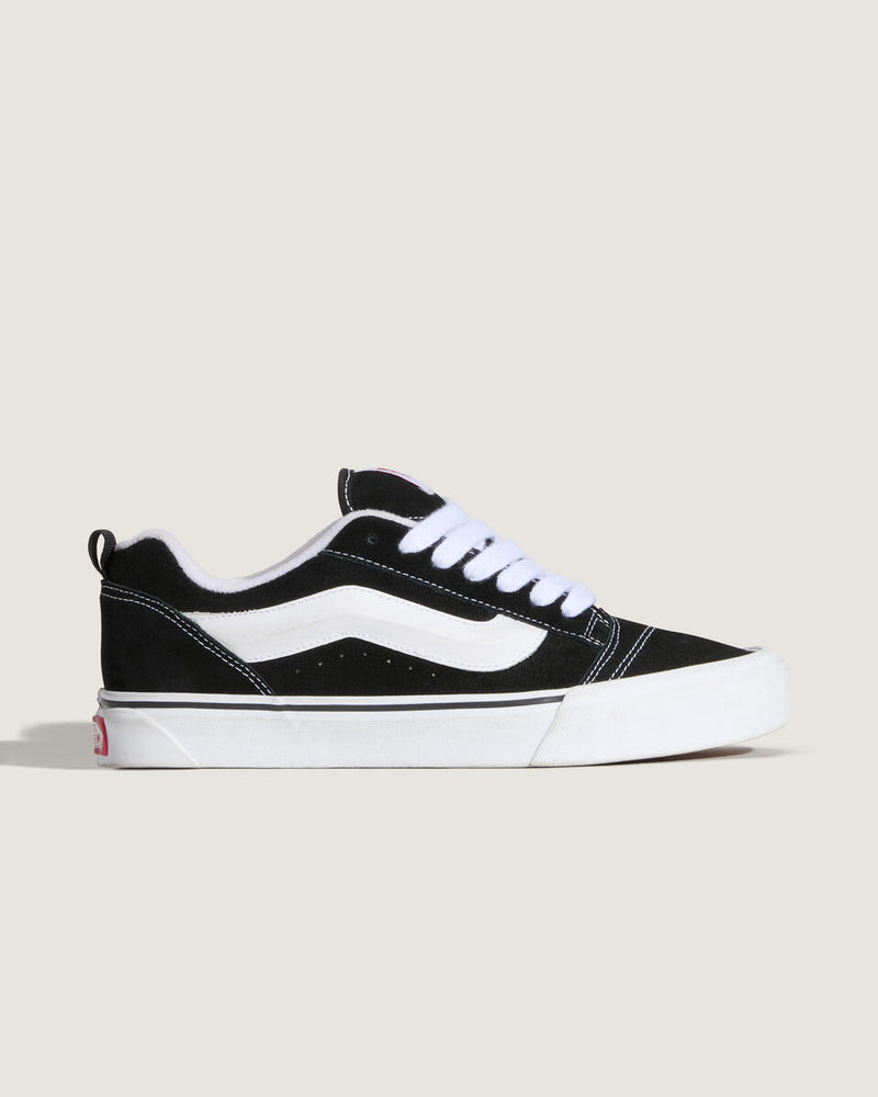 Load image into Gallery viewer, Vans Unisex Knu Skool Shoes Black/True White VN0009QC6BT
