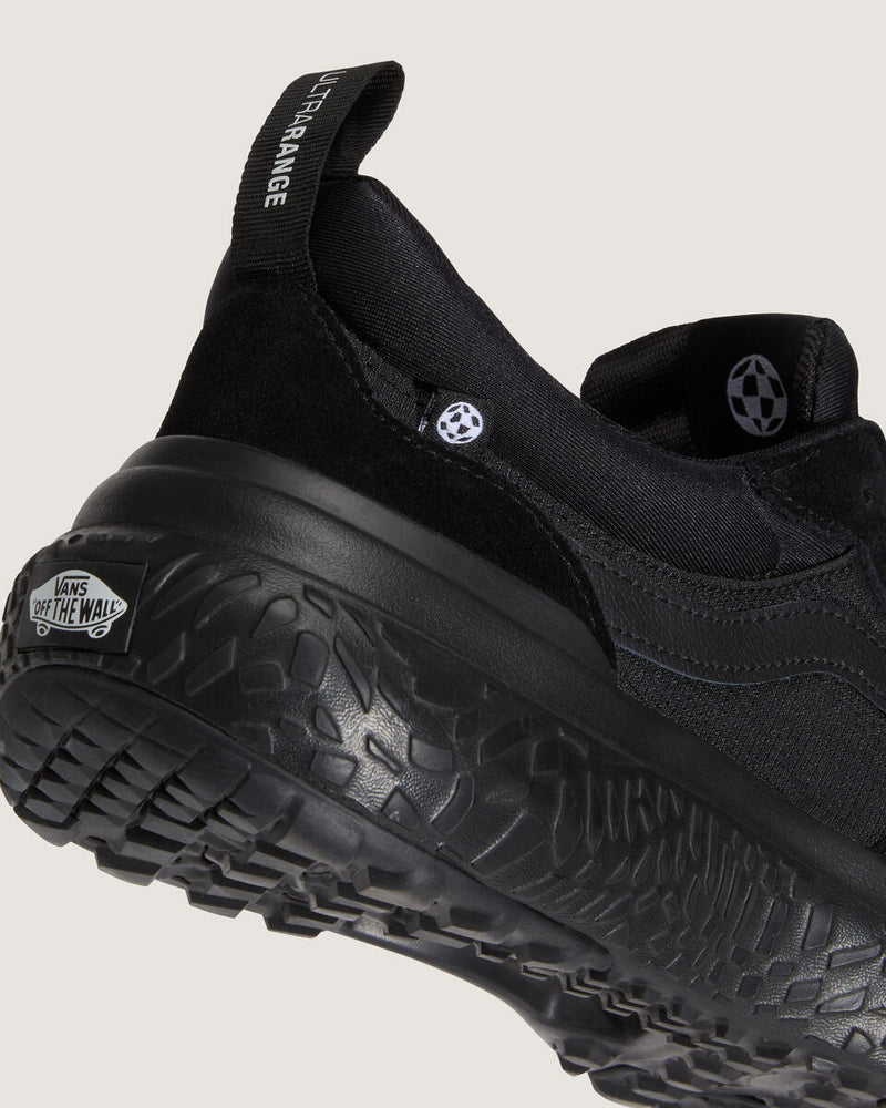 Load image into Gallery viewer, Vans Unisex MTE Ultrarange Neo VR3 Shoes Black/Black VN000BCEBKA

