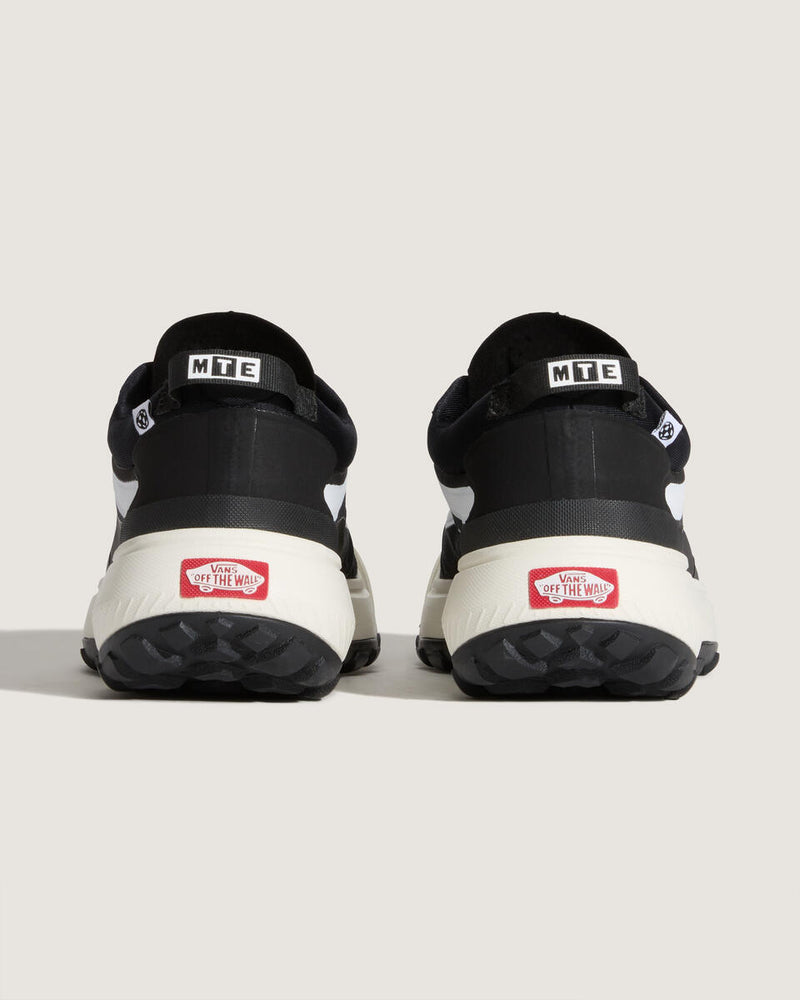Load image into Gallery viewer, Vans Unisex MTE Crosspath Shoes Black/White VN000CVUBA2
