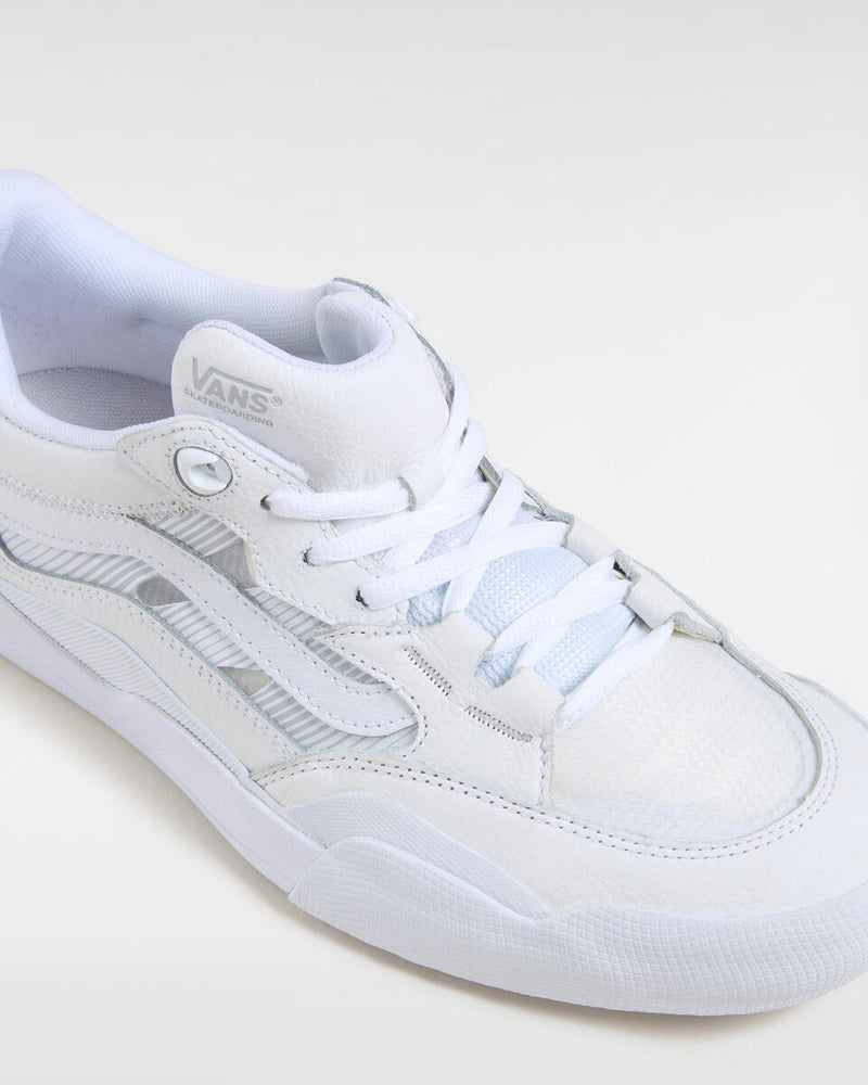 Load image into Gallery viewer, Vans Men&#39;s Skate Wayvee 2.0 Shoes White VN000D5DWHT

