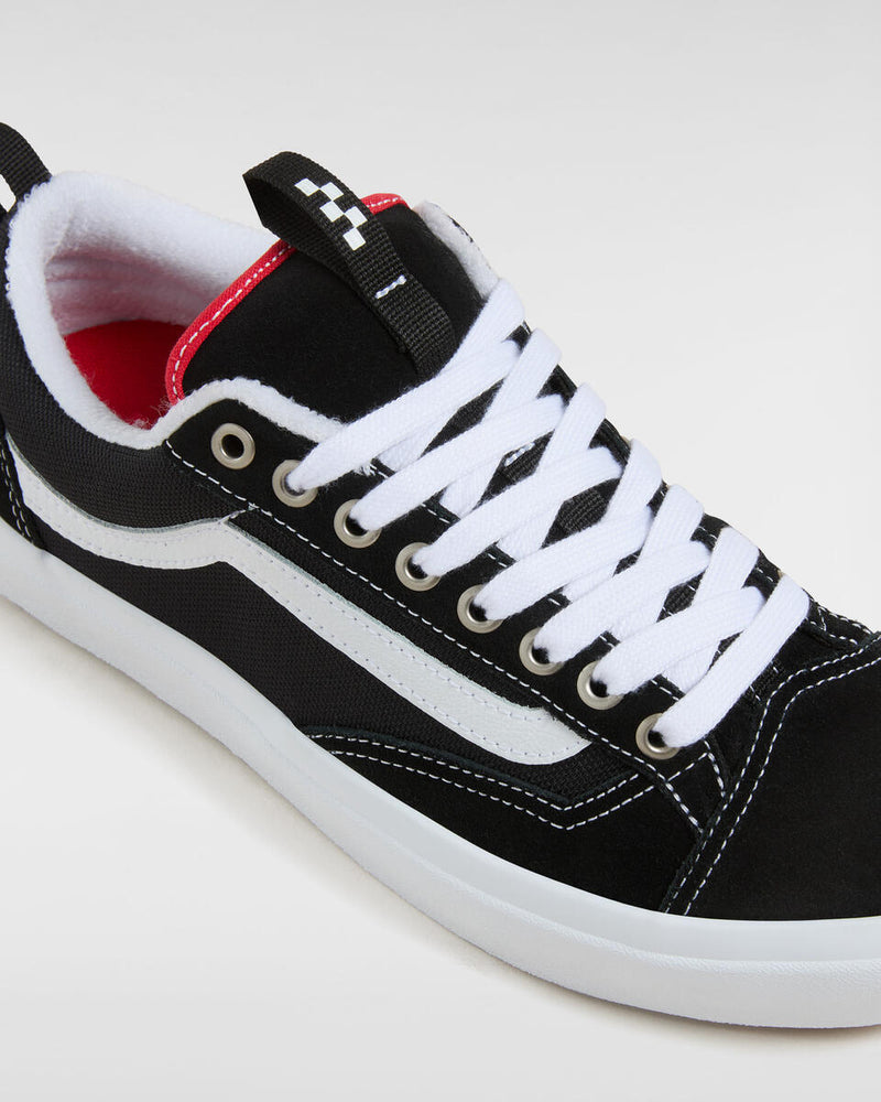 Load image into Gallery viewer, Vans Men&#39;s Skate Old Skool 36+ Shoes Black/White VN000D5RBA2
