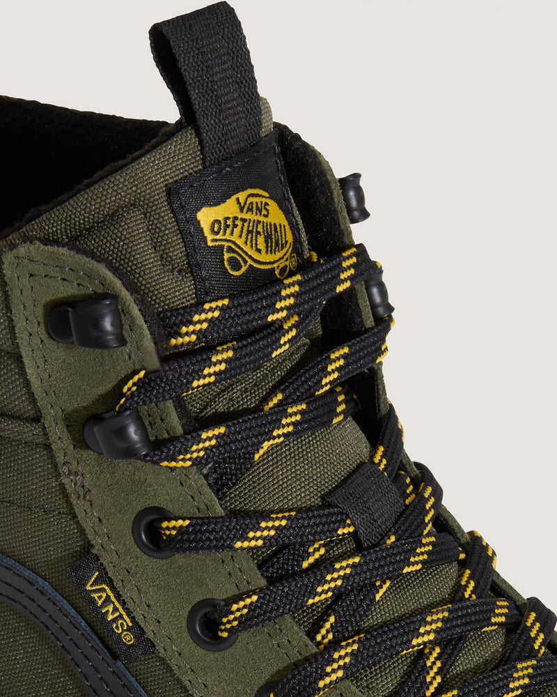 Load image into Gallery viewer, Vans Men&#39;s MTE Sk8-Hi Waterproof Insulated Shoes Green/Black VN000DAQ203
