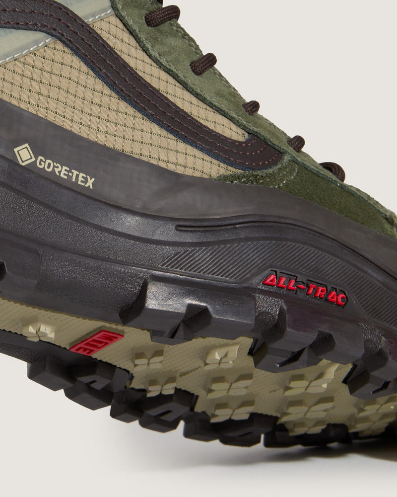 Load image into Gallery viewer, Vans Men&#39;s MTE Sk8-Hi Gore-Tex Insulated Dark Green/Dark Brown VN000DARF87
