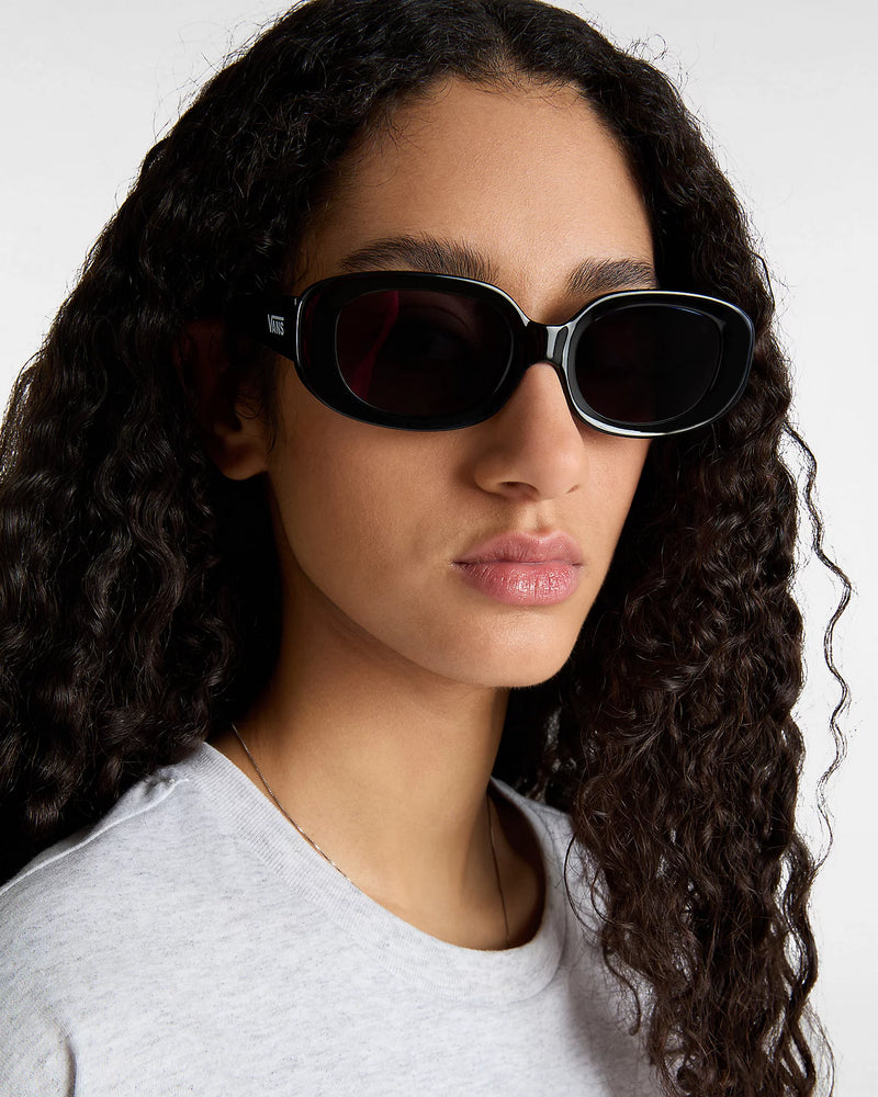 Load image into Gallery viewer, Vans Women&#39;s Showstopper Sunglasses Black VN000HEGBLK
